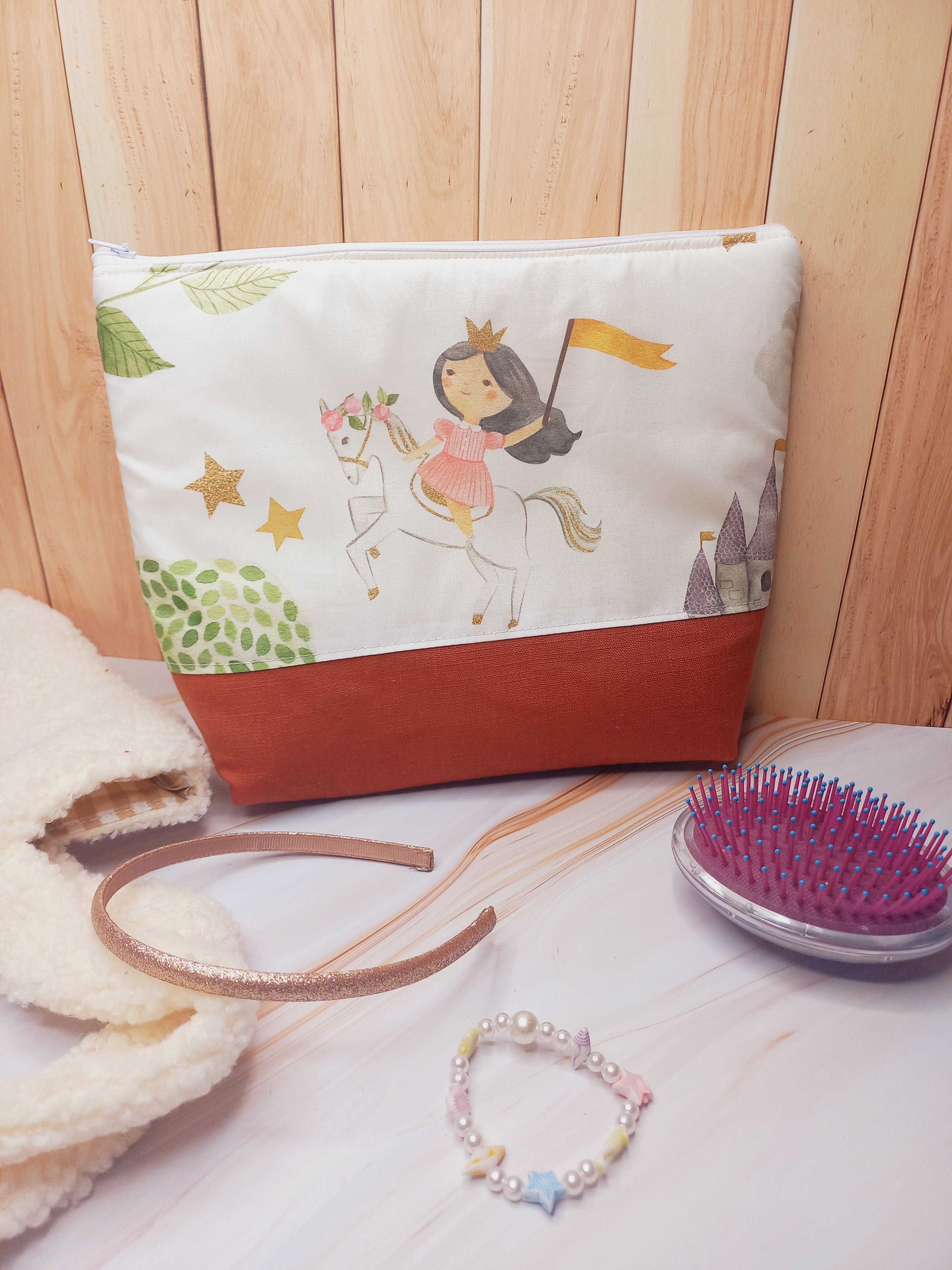 Trousse de toilette chevalier fille