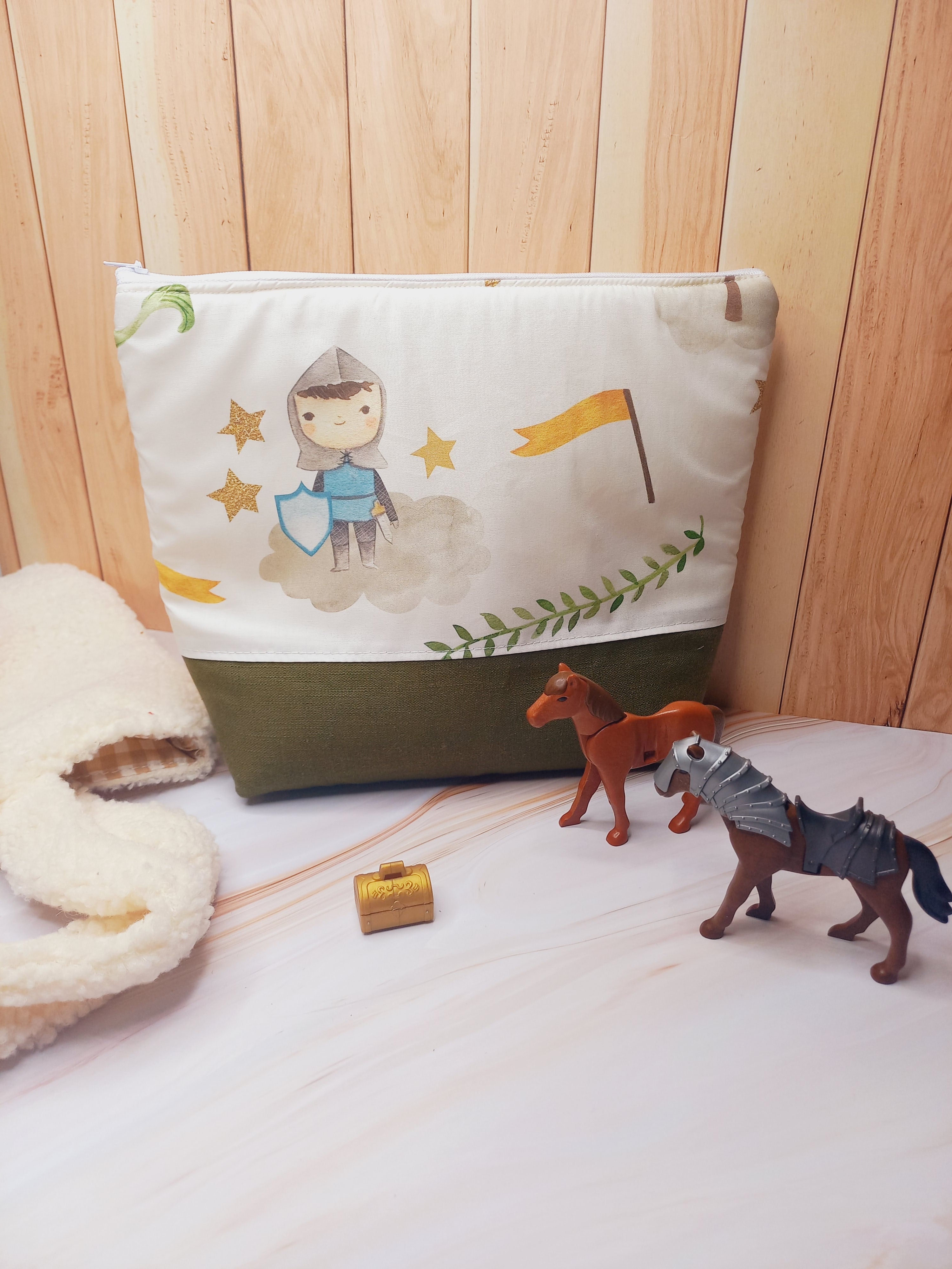 Trousse de toilette chevalier garçon
