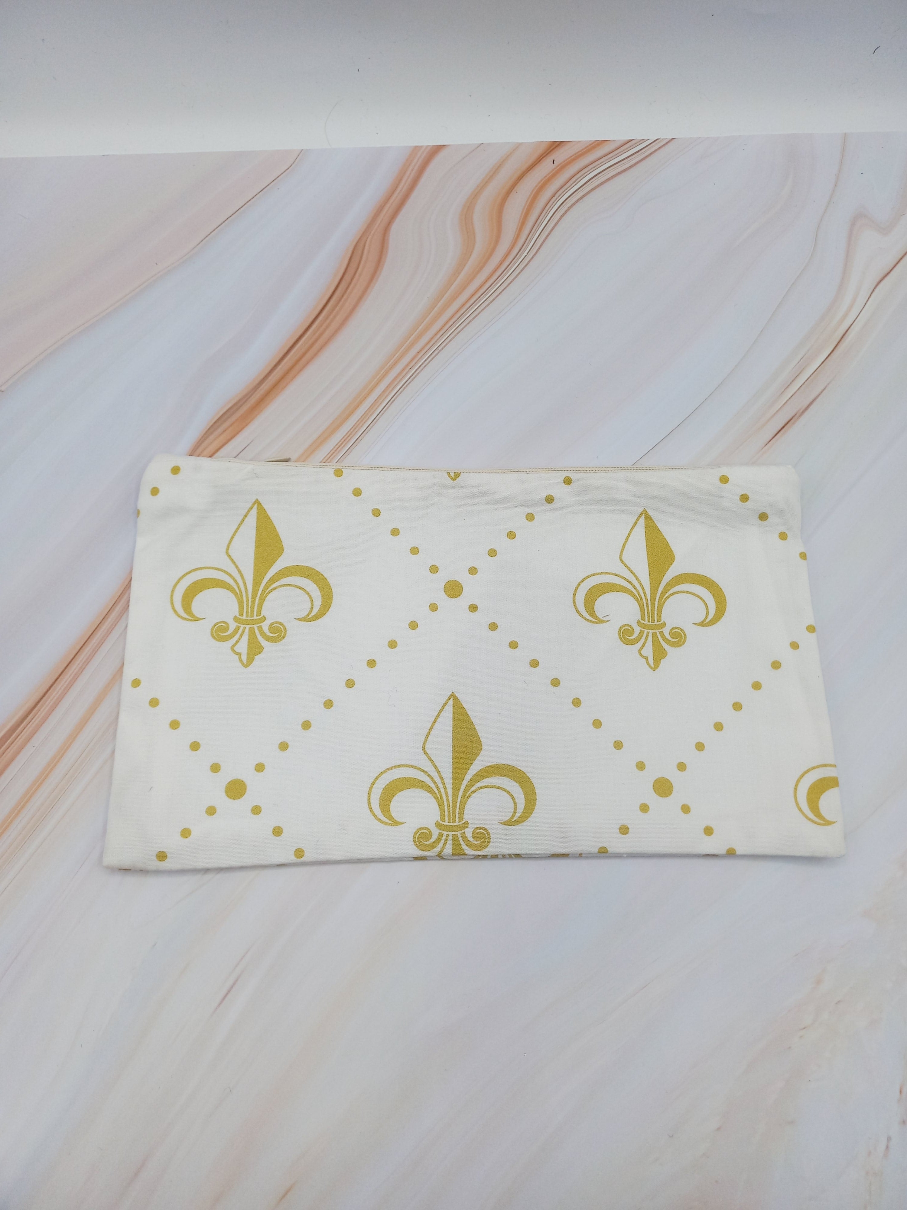 Trousse plate pic