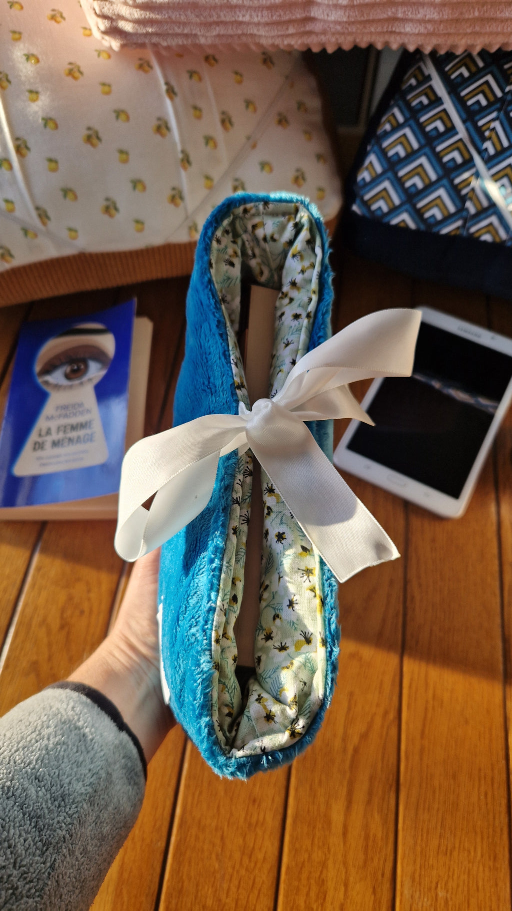 Housse à livre réversible Pocket fleurs bleues