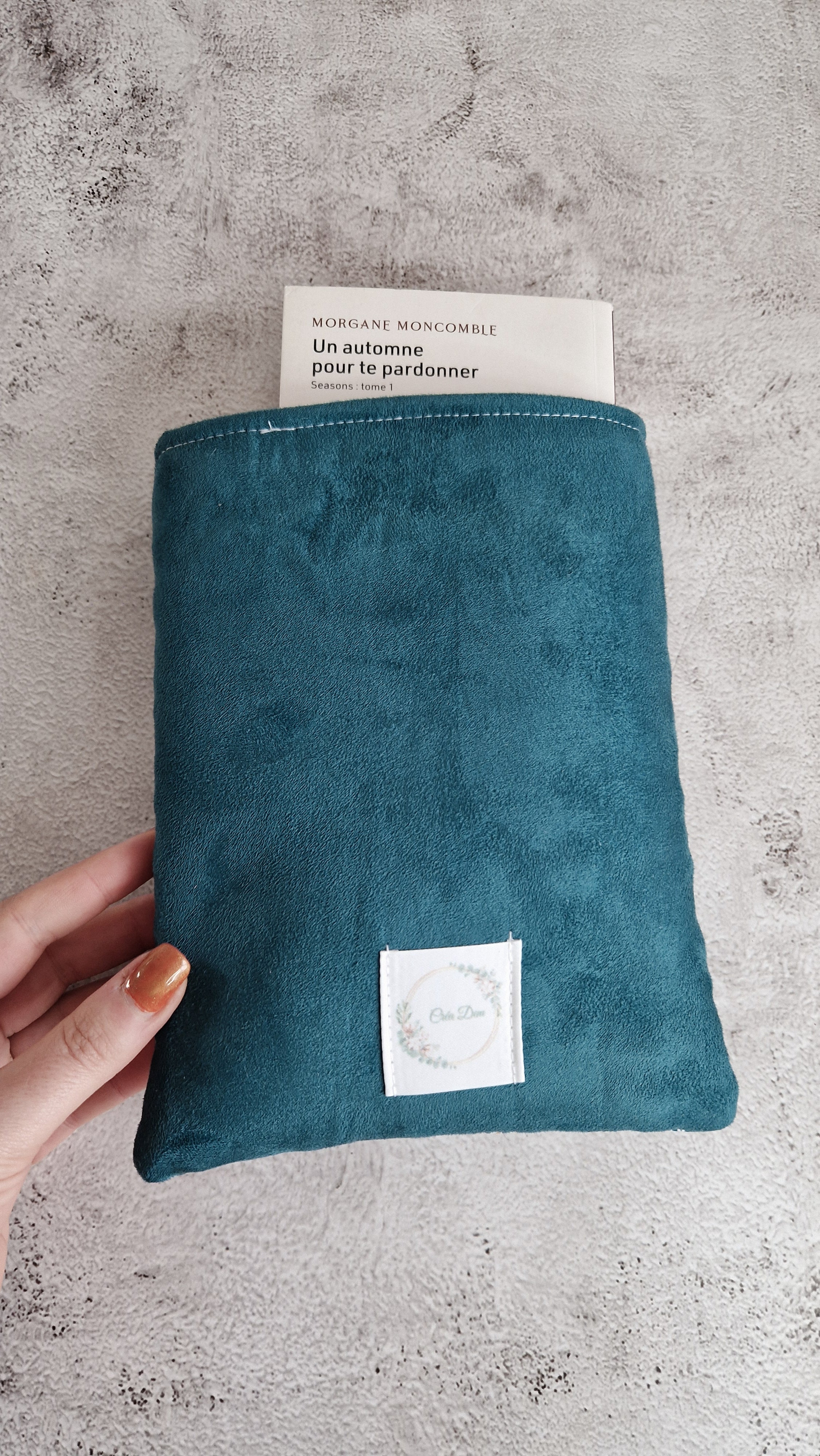 Housse à livre avec poche bleu canard