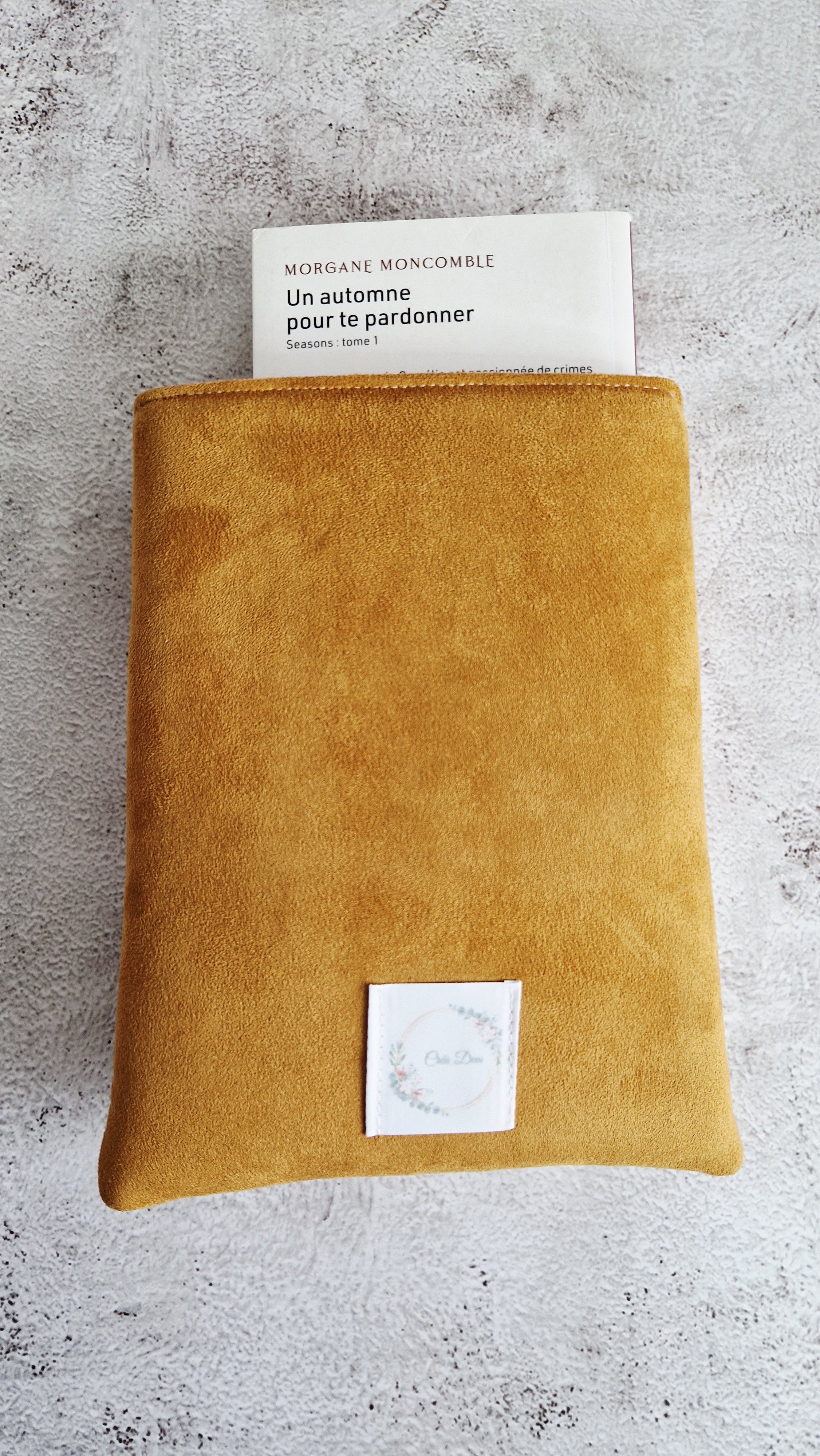 Housse à livre avec poche