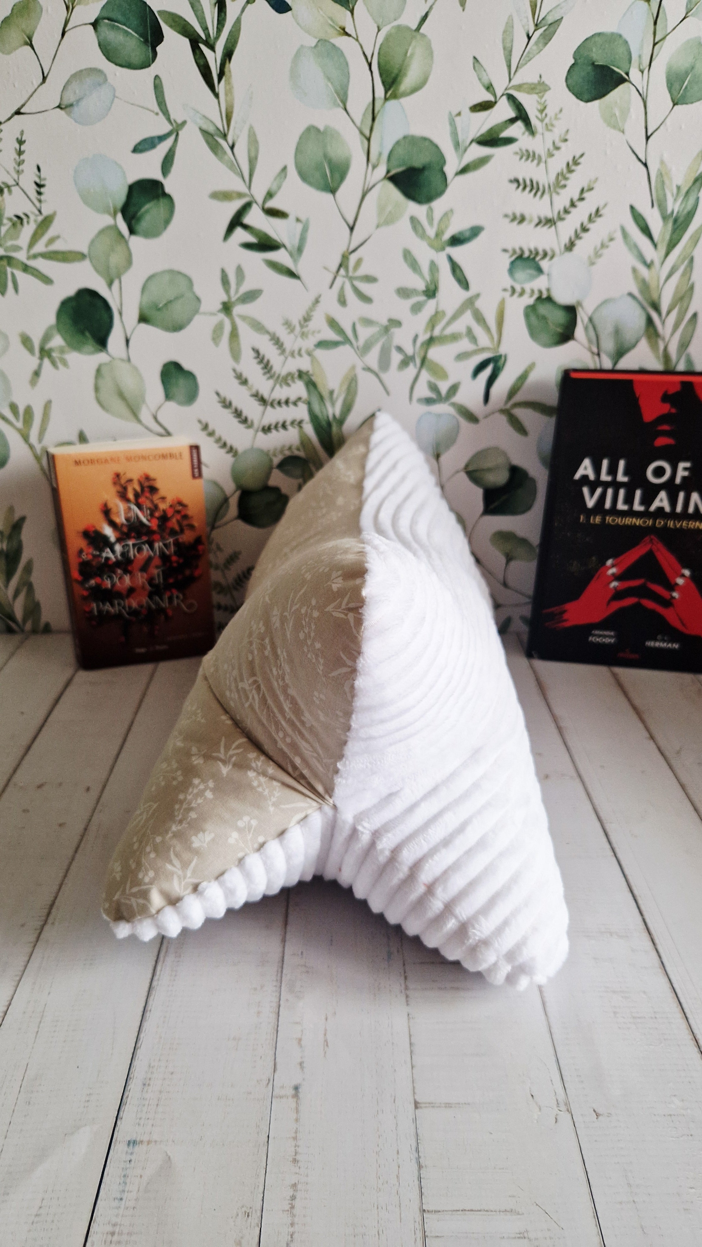 Le Coussin Soulage-Poignets – fleurs blanches