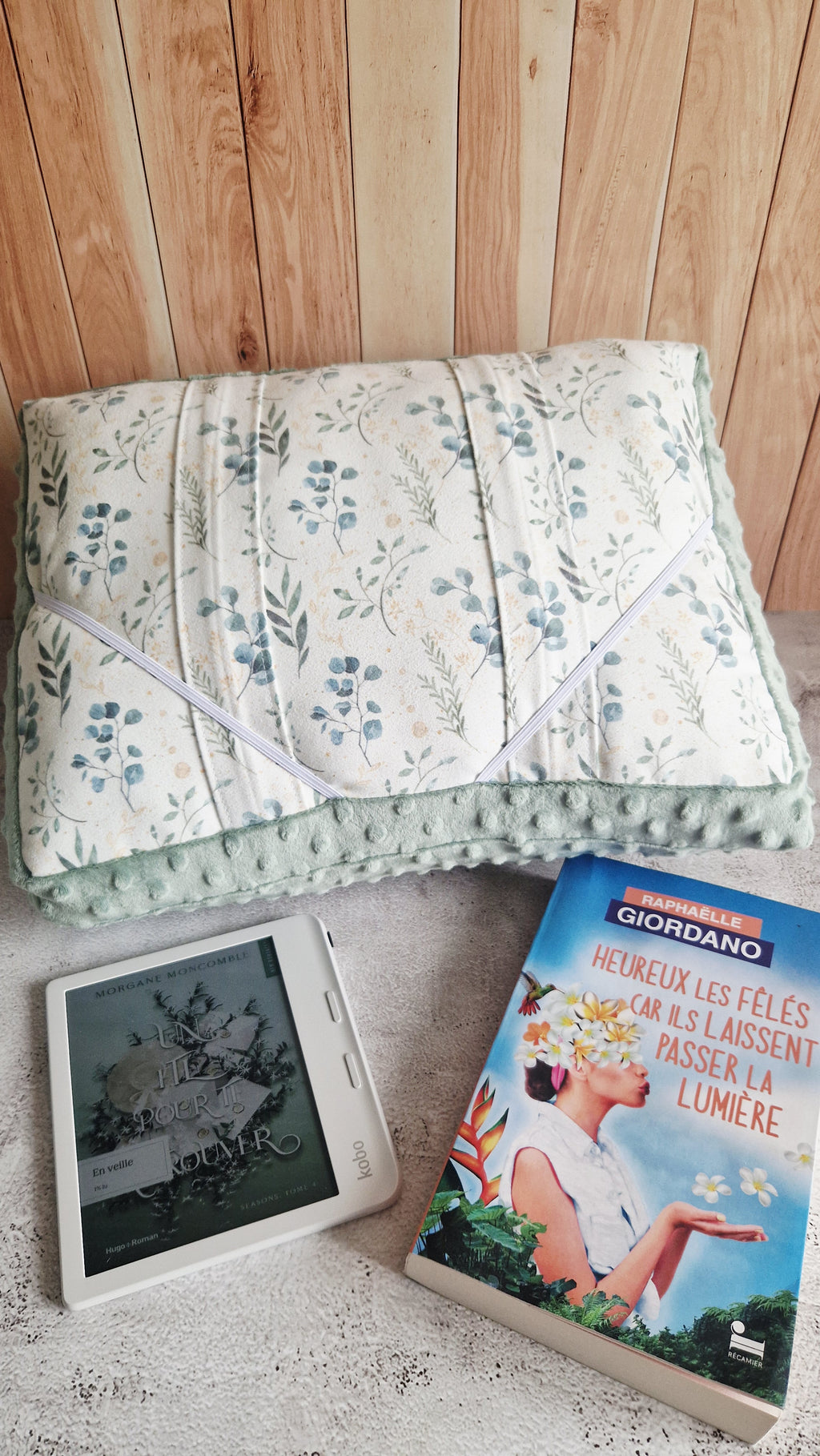 Coussin lecture eucalyptus minky kaki