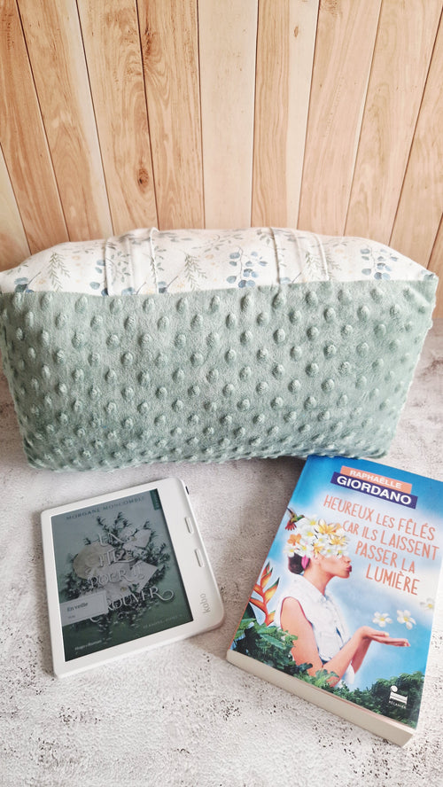 Coussin lecture eucalyptus minky kaki