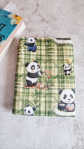 Housse à livre petit panda