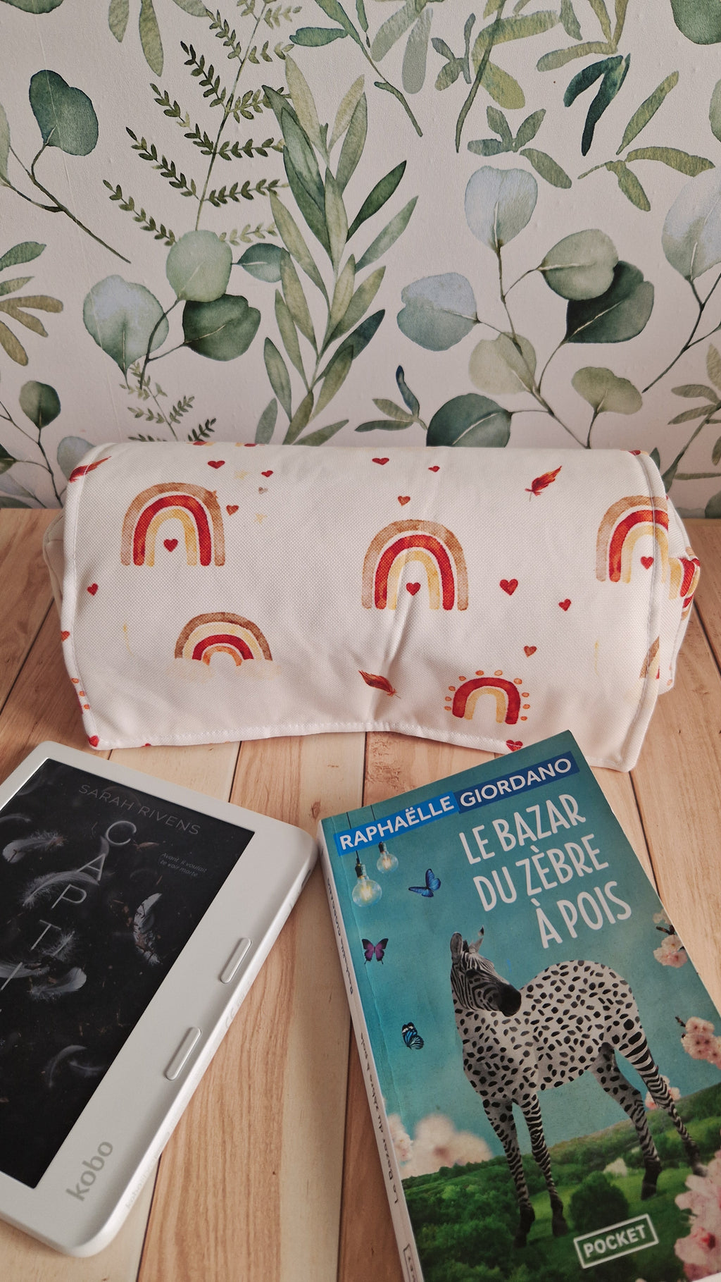 Coussin nomade arc en ciel imperméable format pocket