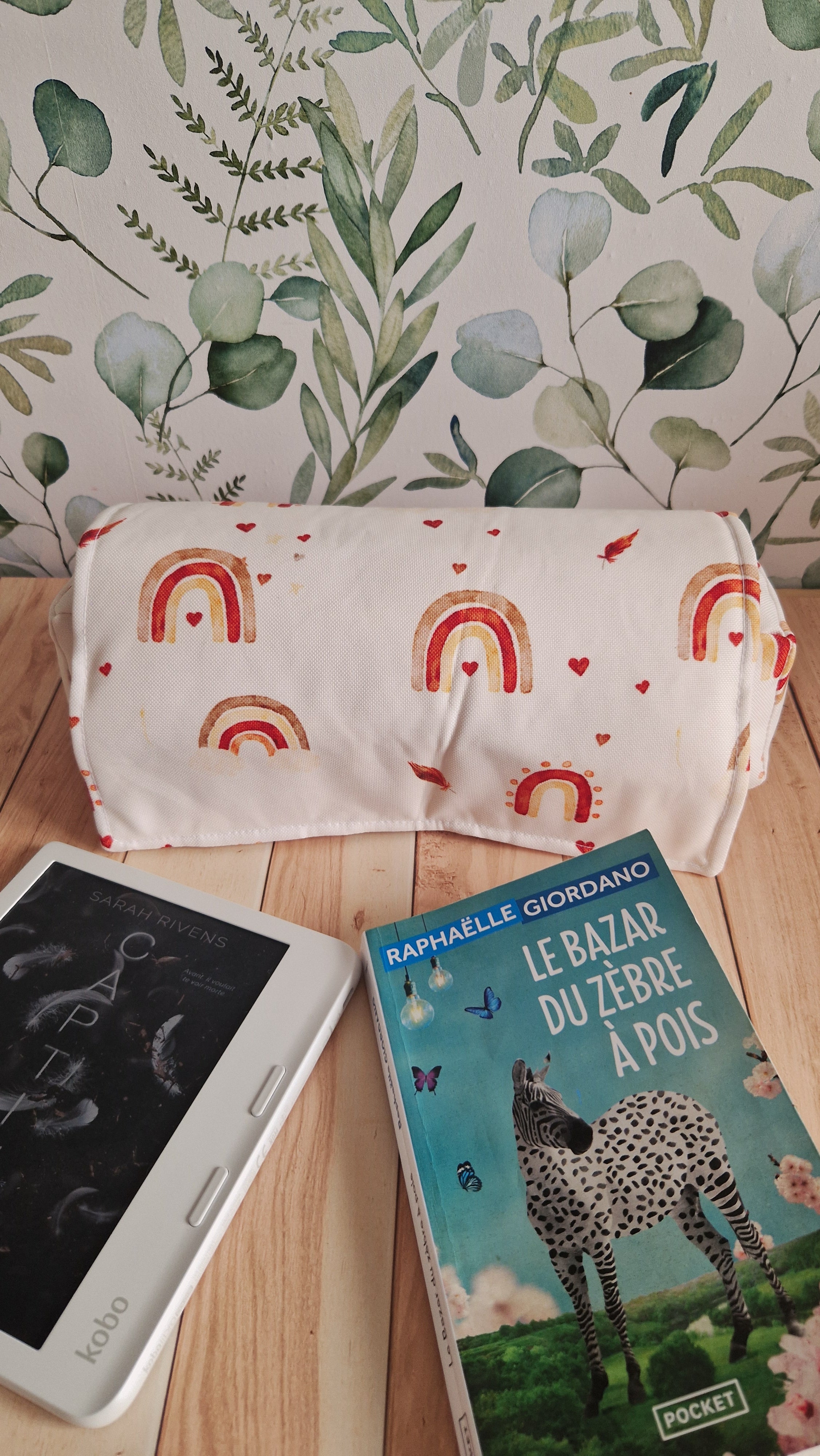 Coussin nomade arc en ciel imperméable format pocket