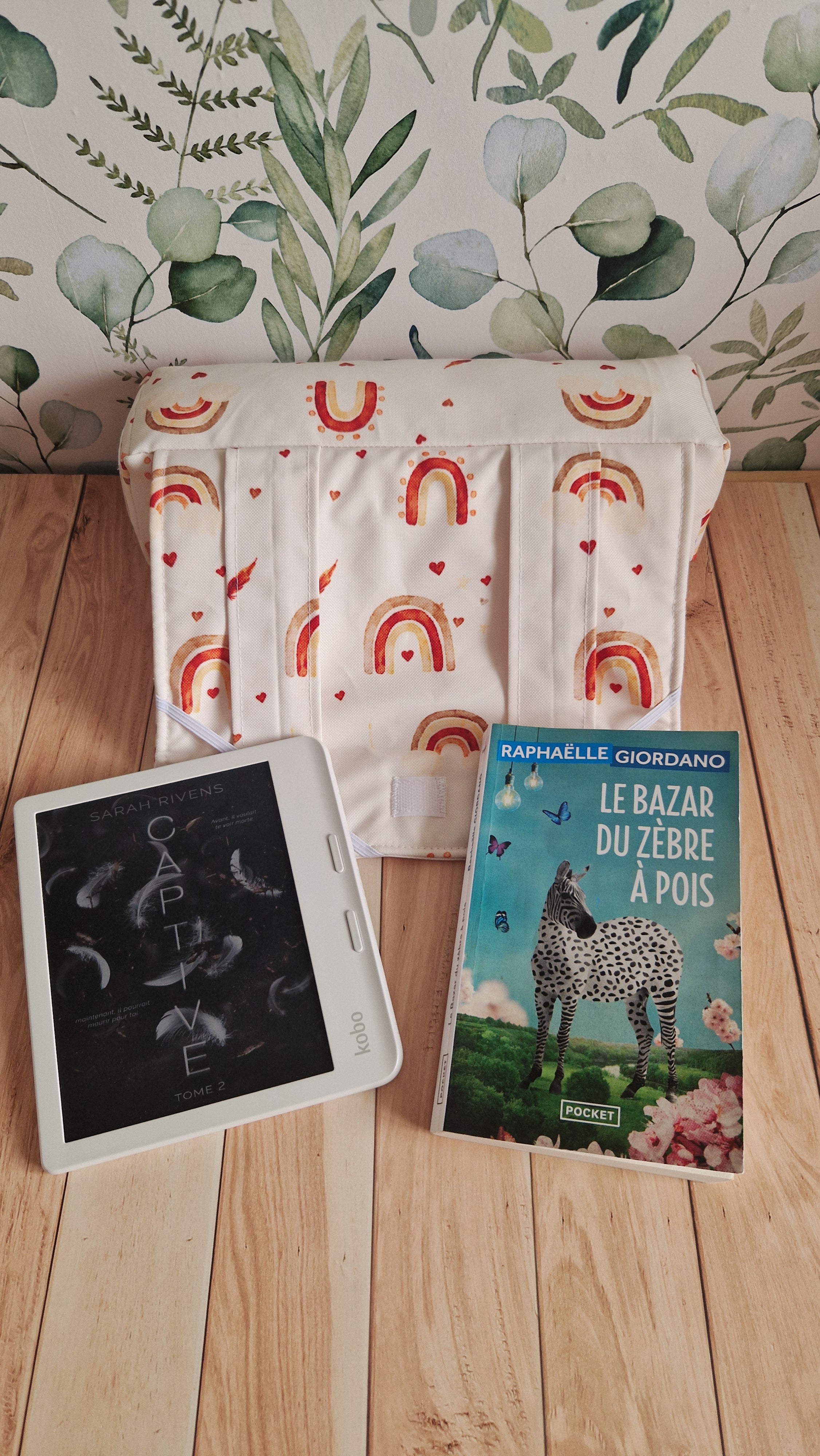 Coussin nomade arc en ciel imperméable format pocket