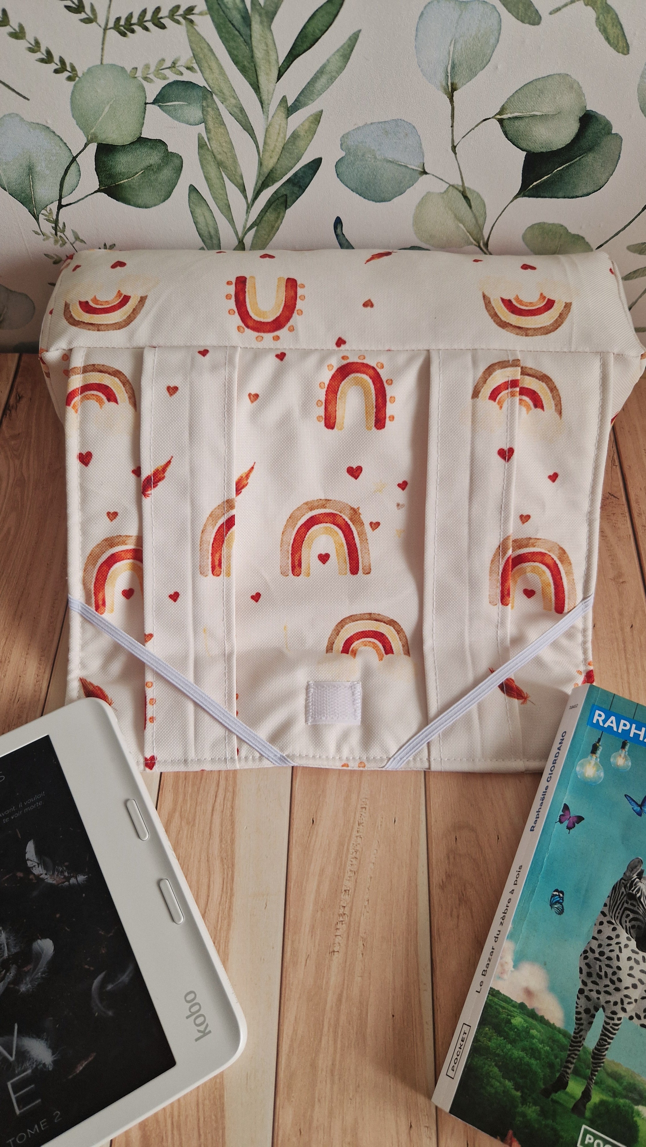 Coussin nomade arc en ciel imperméable format pocket