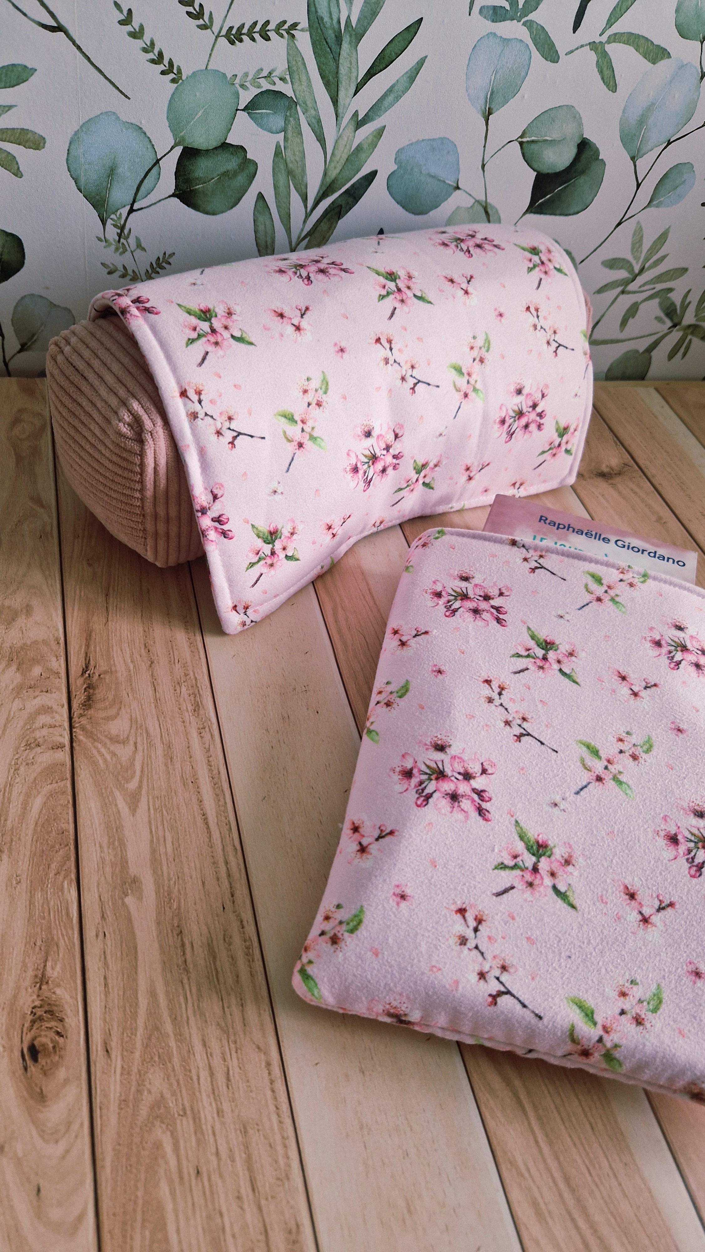 Coussin nomade fleurs de cerisier format pocket