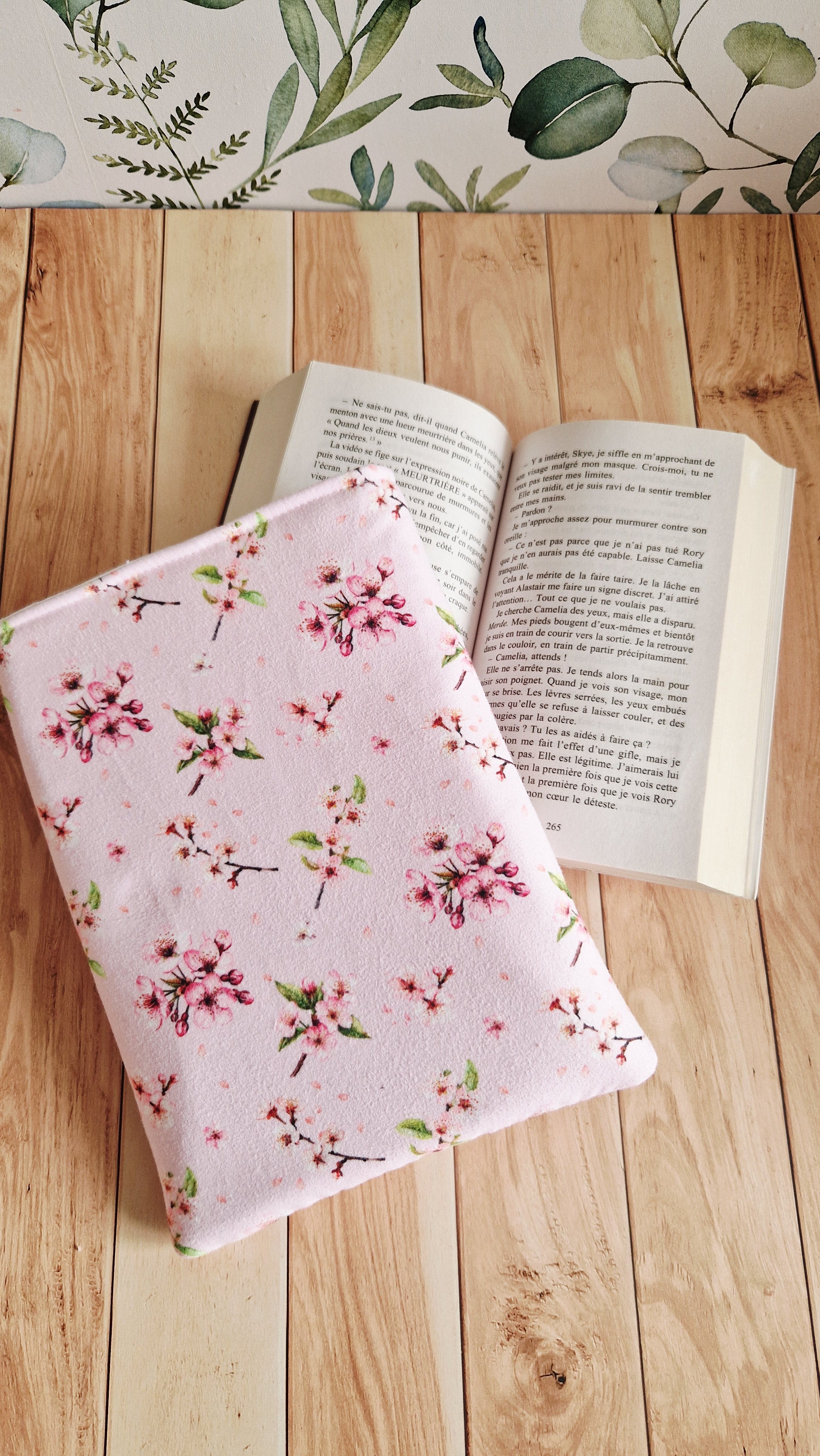 Housse à livre cerisier rose