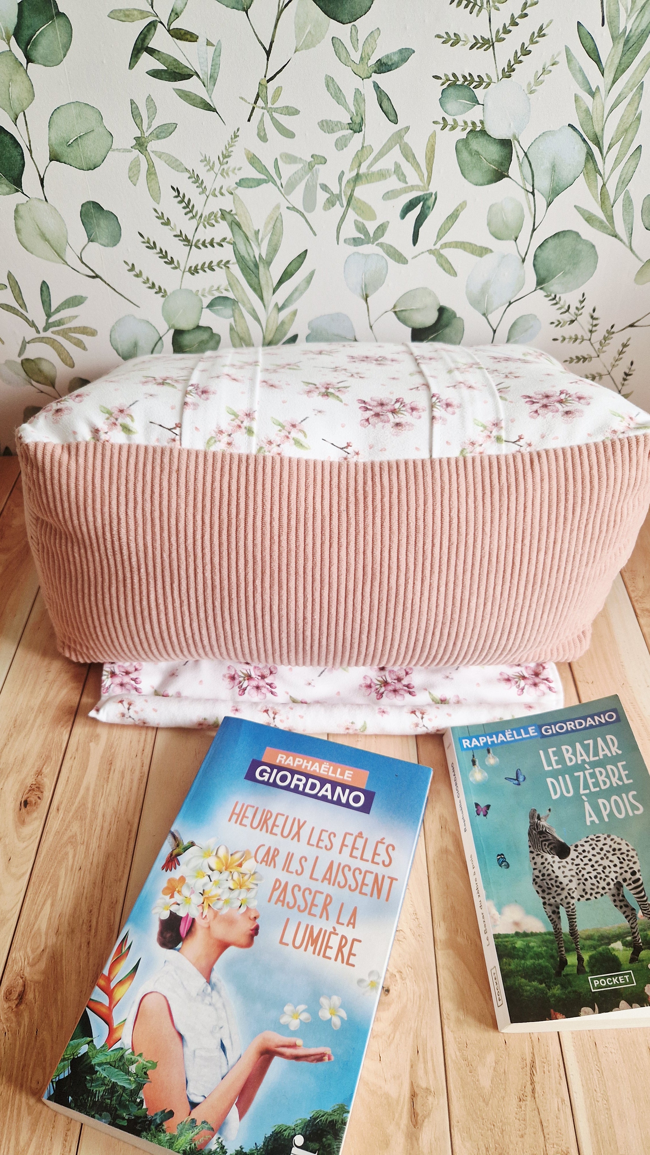 Coussin lecture 2 en 1 cerisier blanc