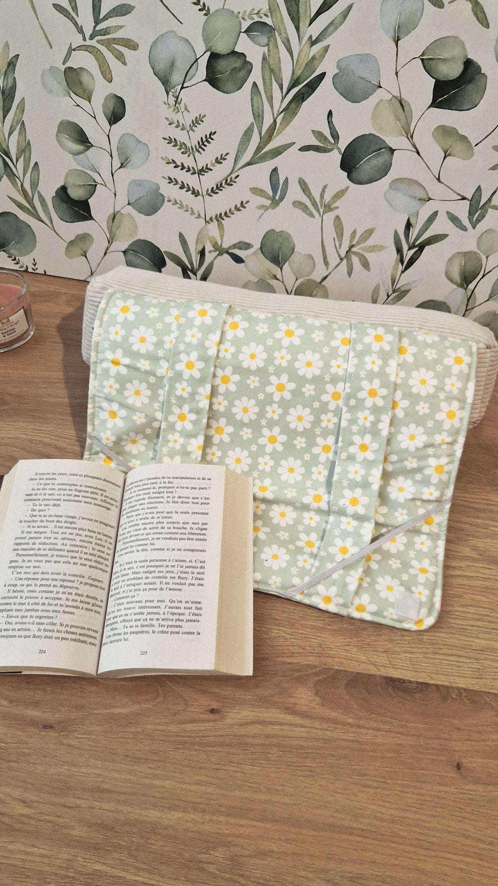 Coussin nomade marguerites vertes format brochés 2 en 1 (Copie)