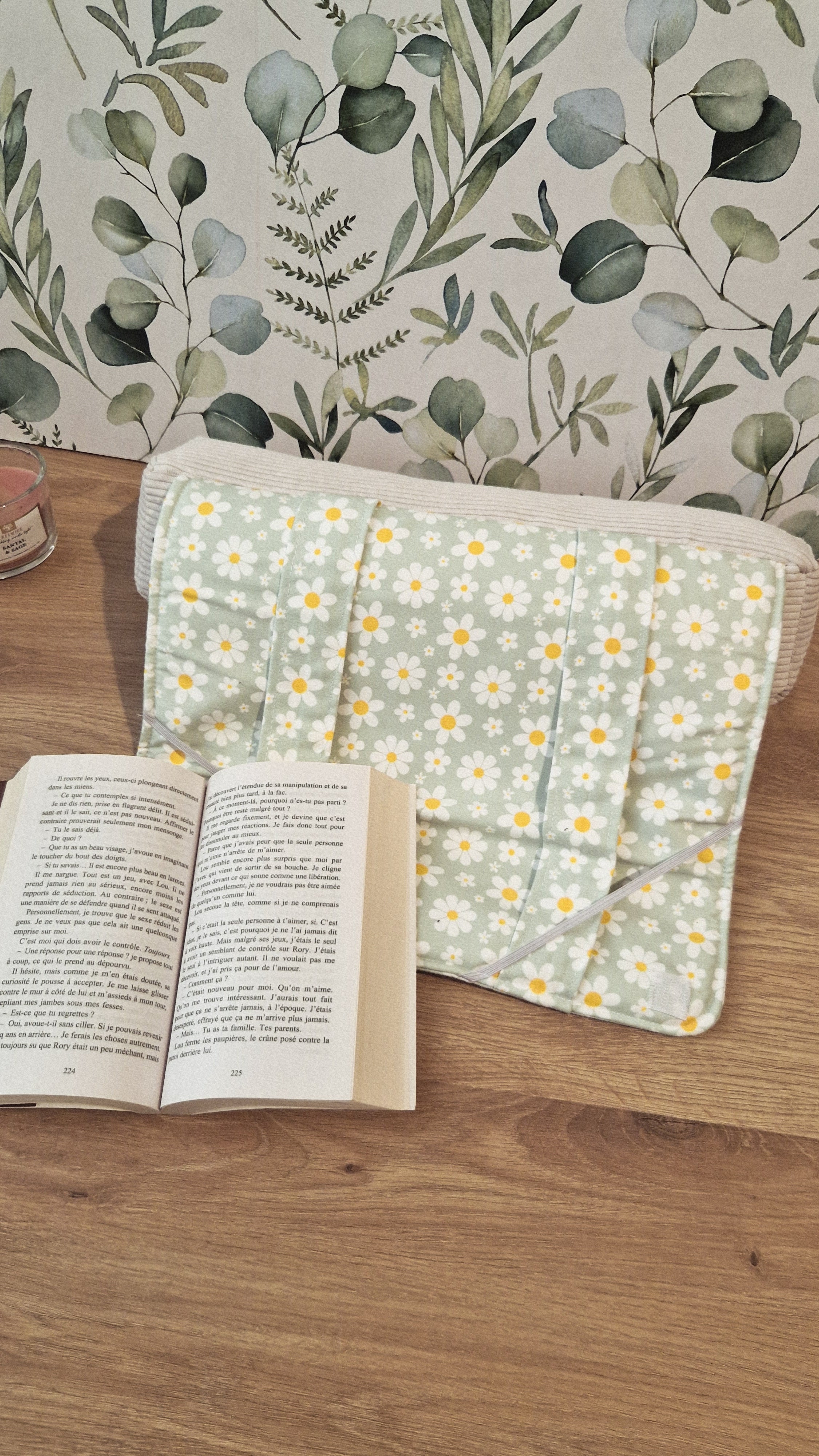 Coussin nomade marguerites vertes format brochés 2 en 1 (Copie)
